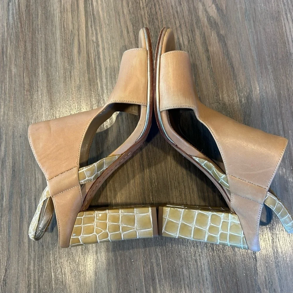 Womens Donald Pliner Katya Sand Leather Slingback Open Toe Block Heels Size 9M